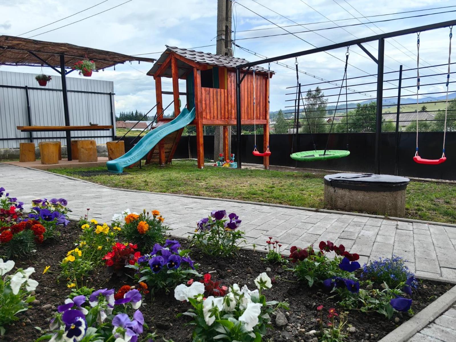 Casa Mateo Apartment Topliţa Екстериор снимка