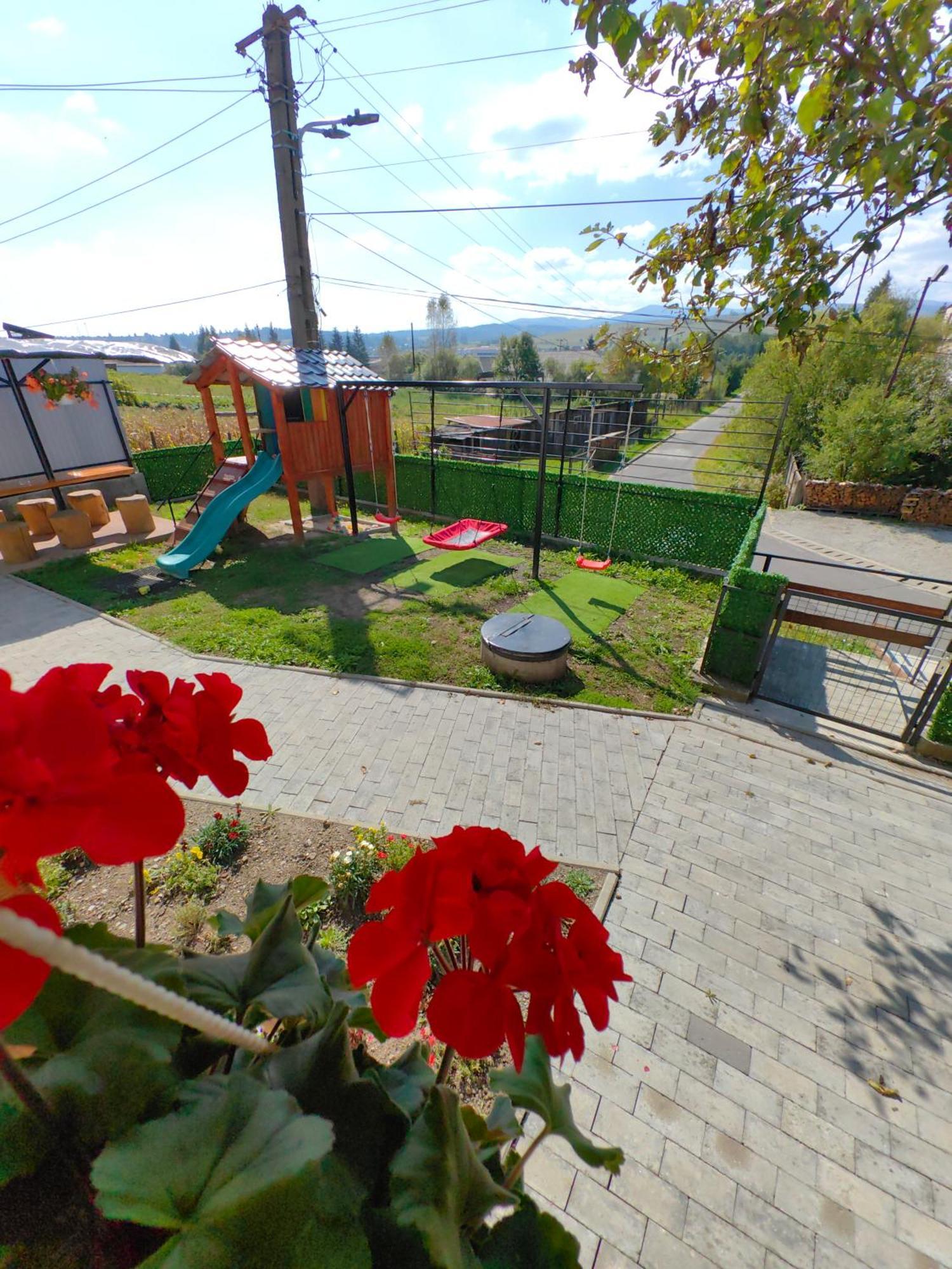Casa Mateo Apartment Topliţa Екстериор снимка